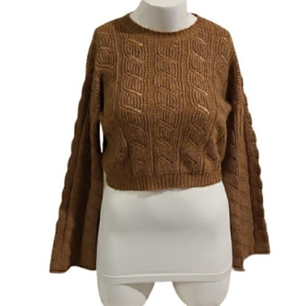 [Almost Famous] Crop Top Flare Sleeve Sweater-Sz S